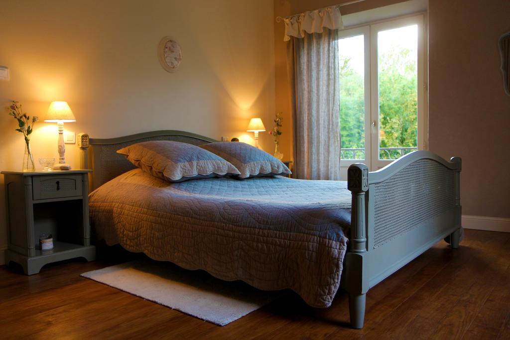 Chambres D'Hotes Du Presbytere La Bastide-l'Eveque Dış mekan fotoğraf