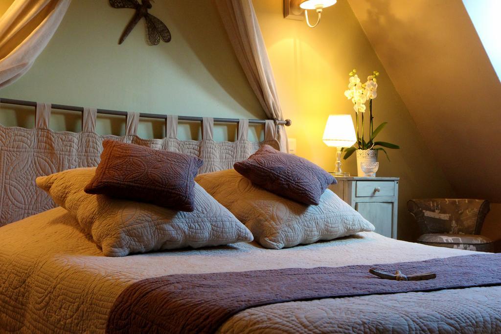 Chambres D'Hotes Du Presbytere La Bastide-l'Eveque Dış mekan fotoğraf